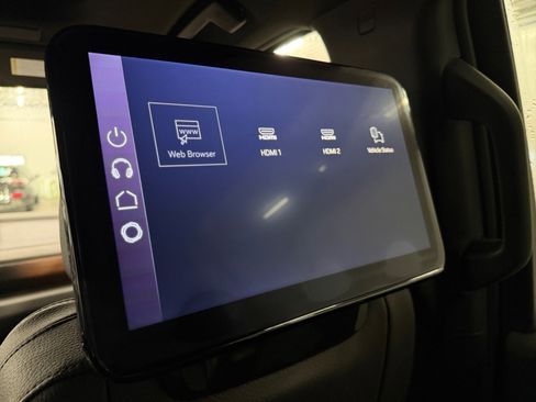 New 2026 GMC Yukon XL Denali w/ Denali Reserve Package image 24