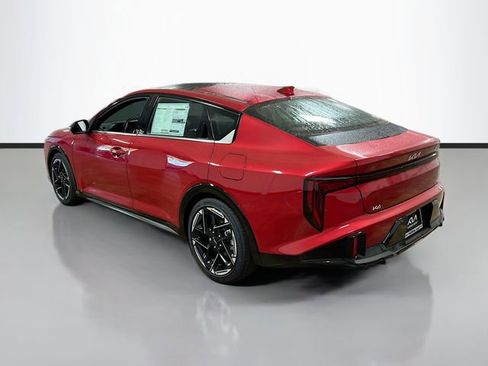 New 2025 Kia K4 GT-Line image 5