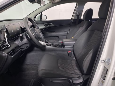 Used 2023 Kia Sportage LX AWD/4WD image 12