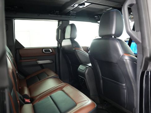 Used 2022 Ford Bronco Outer Banks AWD/4WD image 37