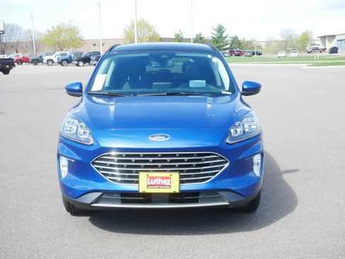 Used 2022 Ford Escape Titanium w/ Titanium Elite Package AWD/4WD image 2
