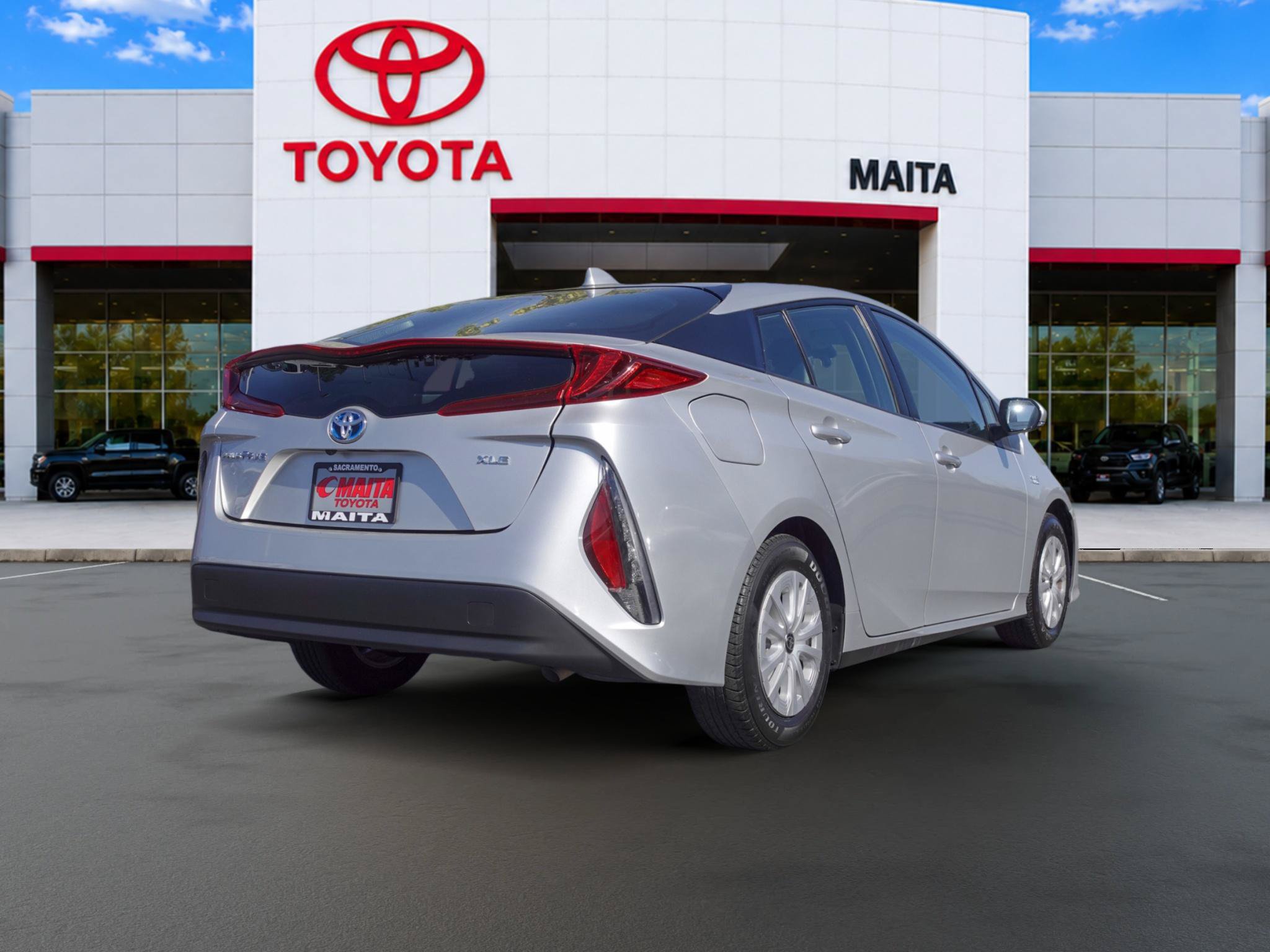Used 2022 Toyota Prius Prime XLE FWD image 3