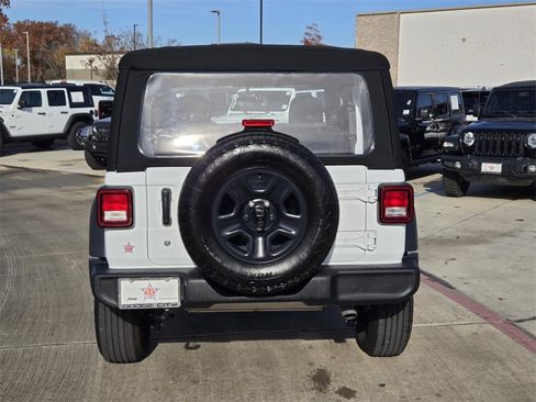 Used 2024 Jeep Wrangler Sport image 5