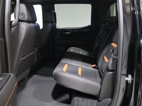 Used 2024 GMC Sierra 1500 AT4 w/ Technology Package image 20