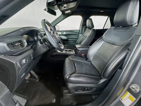 Used 2022 Ford Explorer ST w/ Equipment Group 401A AWD/4WD image 12
