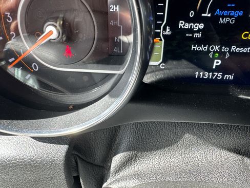 Used 2021 Jeep Gladiator Sport AWD/4WD image 13