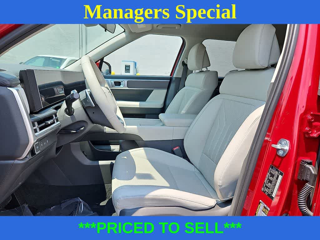 Used 2026 Hyundai Santa Fe SEL FWD image 13