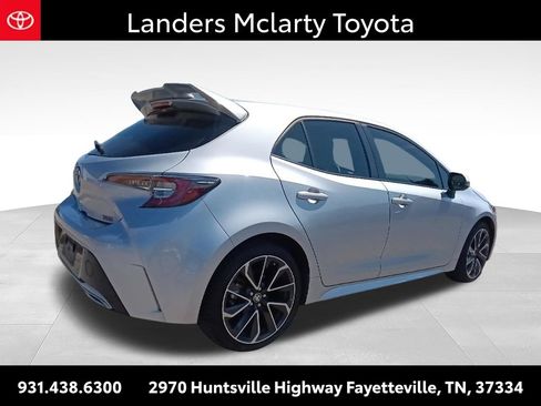 Used 2022 Toyota Corolla XSE FWD image 3