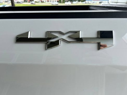 Certified 2025 GMC Sierra 1500 Elevation AWD/4WD image 27