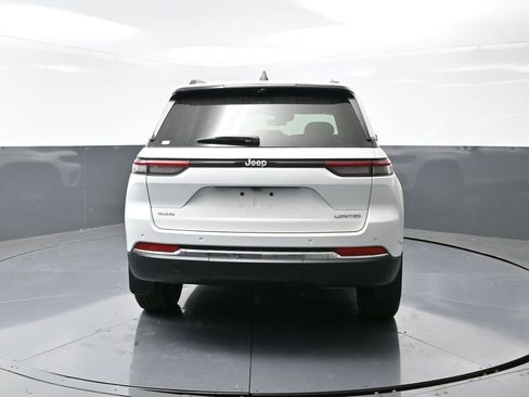 New 2025 Jeep Grand Cherokee Limited w/ Luxury Tech Group II image 8