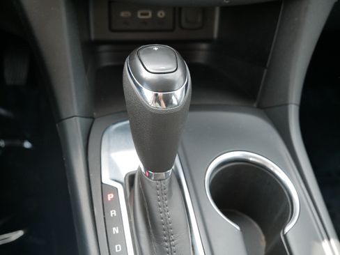 Used 2020 Chevrolet Equinox LT FWD image 24