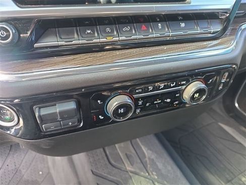 Used 2023 Chevrolet Silverado 1500 LT image 36