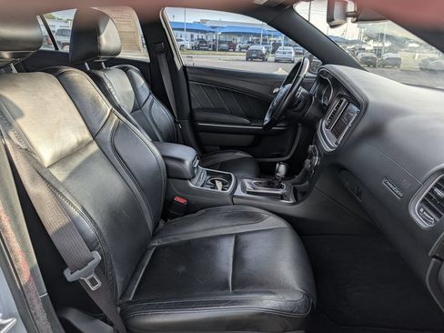 Used 2022 Dodge Charger SXT w/ Plus Group AWD/4WD image 32