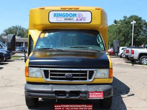 Used 2006 Ford E-450 and Econoline 450 RWD image 2