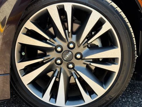 Used 2020 Lincoln MKZ Reserve FWD image 24