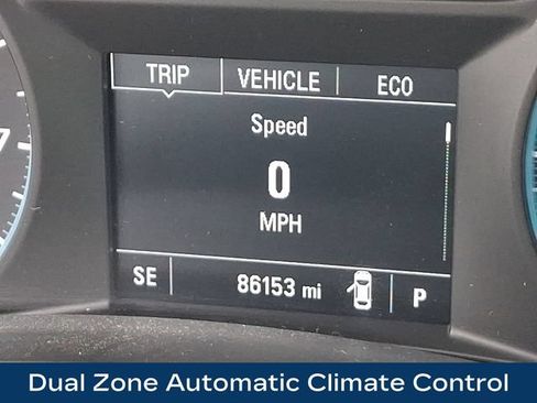 Used 2018 Chevrolet Equinox LT AWD/4WD image 6
