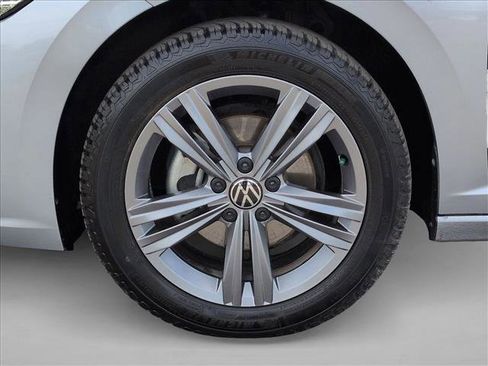 Used 2022 Volkswagen Jetta SE FWD image 28