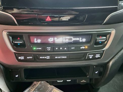 Used 2024 Honda Passport EX-L image 15