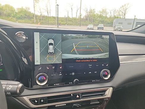 Used 2023 Lexus RX 500h F Sport AWD/4WD image 11