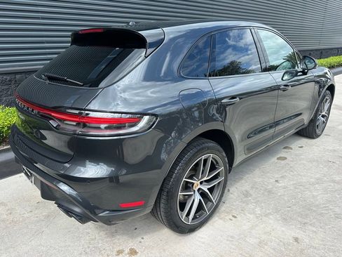 Certified 2023 Porsche Macan image 9