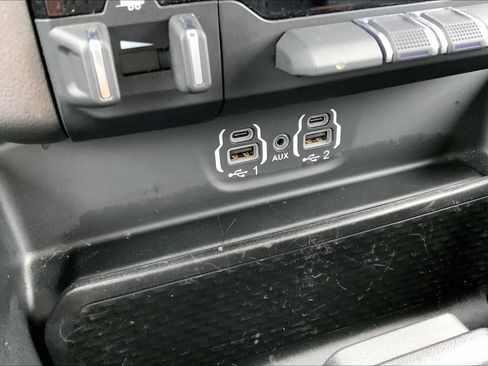 Used 2021 RAM 1500 Big Horn AWD/4WD image 35