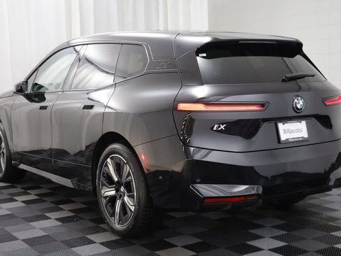 New 2026 BMW iX xDrive60 w/ Premium Package image 16