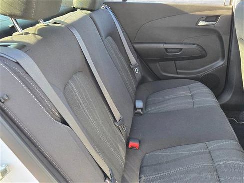 Used 2020 Chevrolet Sonic LT w/ Convenience Package image 19