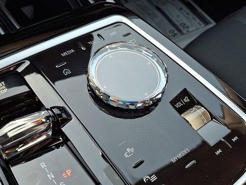 New 2026 BMW 760i xDrive AWD/4WD image 14
