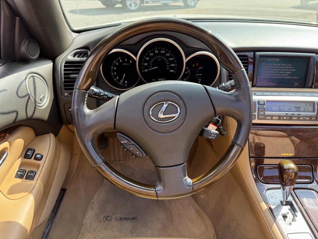 Used 2006 Lexus SC 430 Convertible w/ Preferred Accessory Pkg RWD image 10