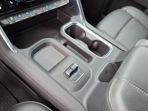 Used 2025 GMC Sierra 2500 Denali w/ Denali Reserve Package image 26