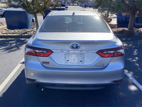 Used 2021 Toyota Camry LE image 8