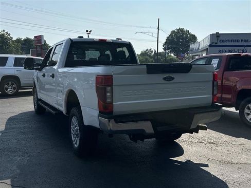 Used 2020 Ford F350 XLT AWD/4WD image 3