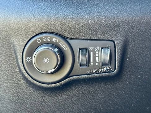 Used 2026 Jeep Compass Limited AWD/4WD image 38
