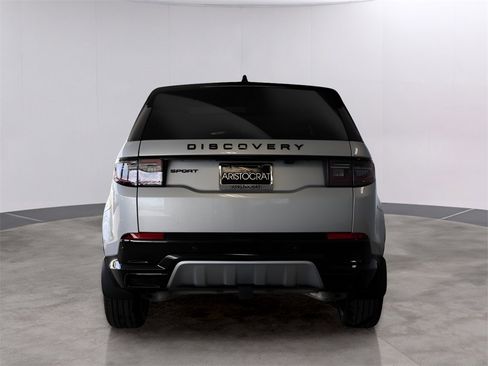 New 2025 Land Rover Discovery Sport Dynamic SE image 6