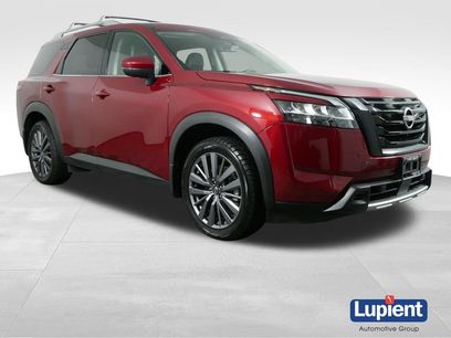 Used 2023 Nissan Pathfinder SL w/ SL Premium Package