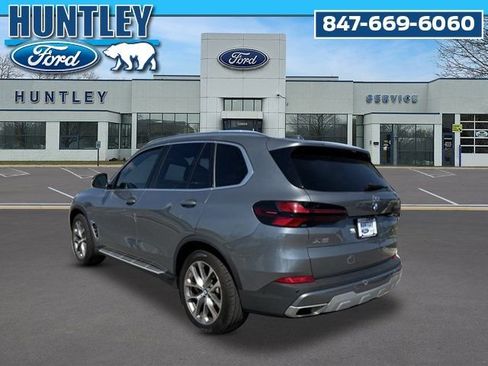 Used 2024 BMW X5 xDrive40i w/ Premium Package AWD/4WD image 6