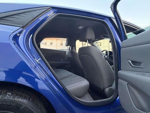 Used 2021 Hyundai Elantra SEL image 14