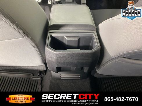 Used 2025 Toyota Tacoma TRD Sport AWD/4WD image 25