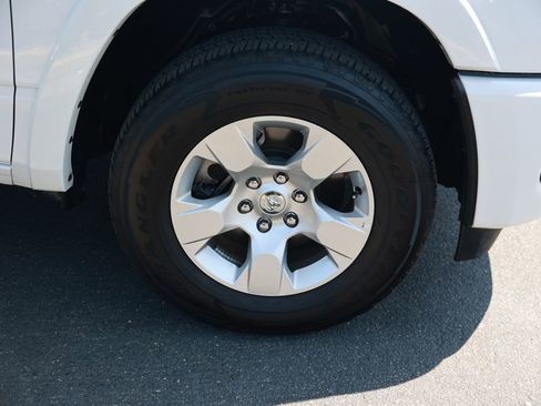 Used 2025 RAM 1500 Big Horn AWD/4WD image 8
