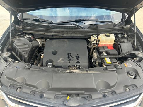 Used 2018 Chevrolet Traverse LT AWD/4WD image 12