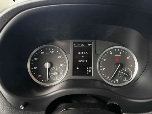 Used 2022 Mercedes-Benz Metris image 13