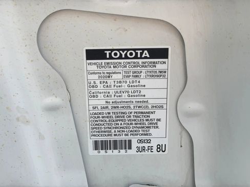 Used 2020 Toyota Sequoia Platinum image 39