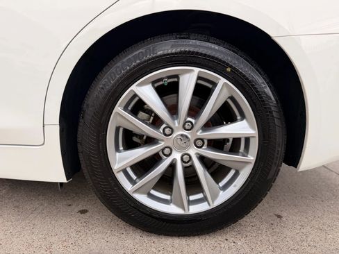 Used 2017 INFINITI Q50 2.0t w/ Moonroof Package image 19