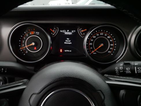 Used 2022 Jeep Wrangler Sport S image 21