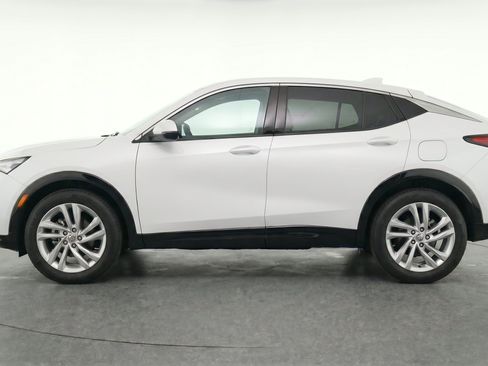 Used 2025 Buick Envista Sport Touring FWD image 5
