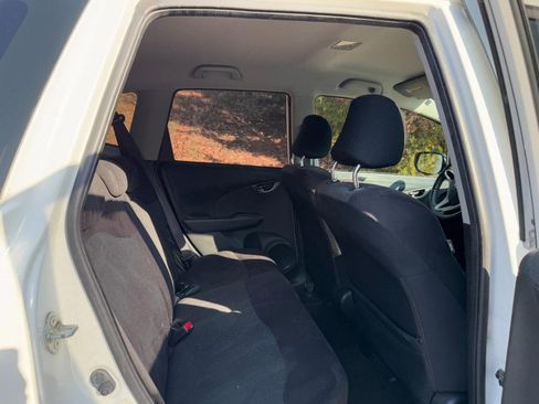 Used 2010 Honda Fit Sport image 9