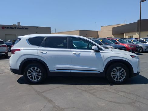 Used 2019 Hyundai Santa Fe SE AWD/4WD image 2