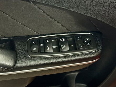 Used 2021 Dodge Charger SXT image 18
