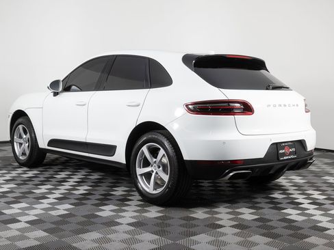 Used 2018 Porsche Macan image 4