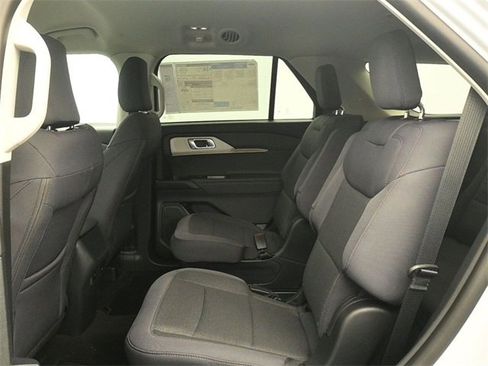 New 2026 Ford Explorer Active image 10